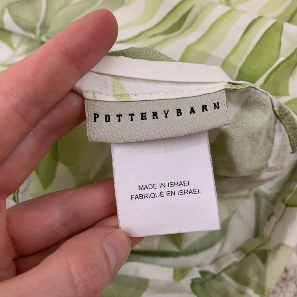 Pottery Barn Naturals Overlapping Leaves Leaf-Print Euro Pillowcases 100% cotton